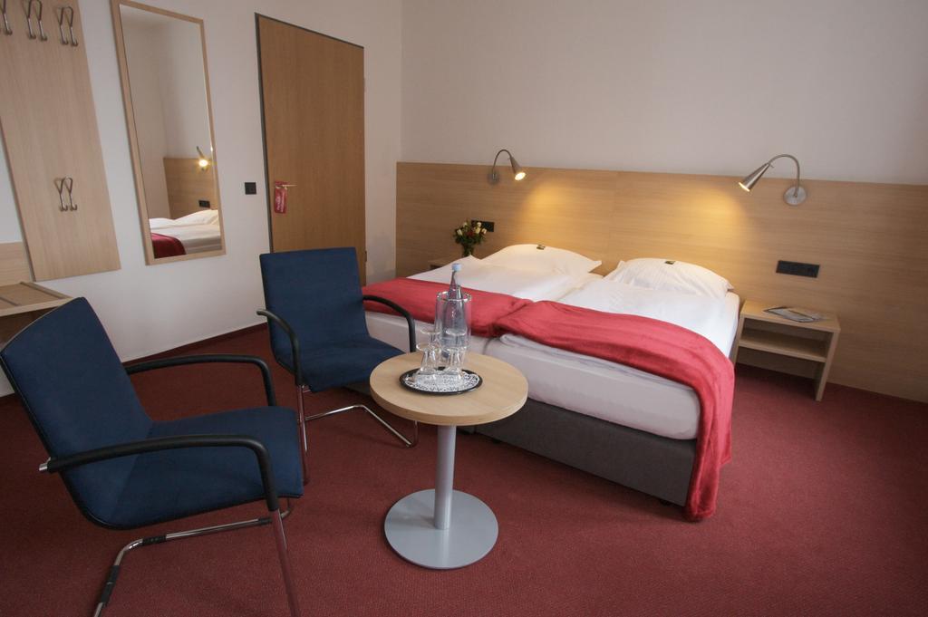 Hotel Haus Vom Guten Hirten 3*
